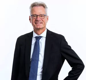 mr. J.P.W. (Jos) van Bohemen